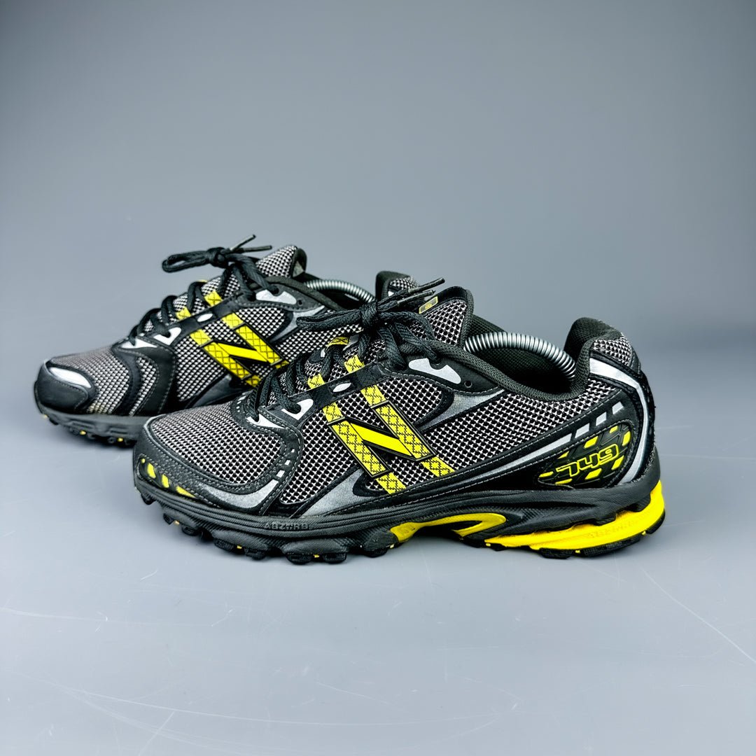 New Balance 749 | Zafiri
